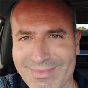 Profesor de contabilidad para estudiantes de F.P. y universitarios